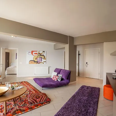 Med-inn Hotell