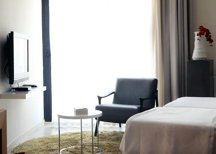 Med-inn Hotel 4*