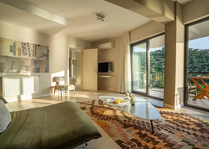 Med-inn Hotel 4*
